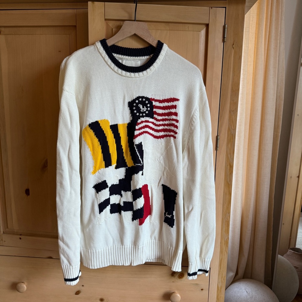 Gant Men's White Crewneck Sweater with Flag Design